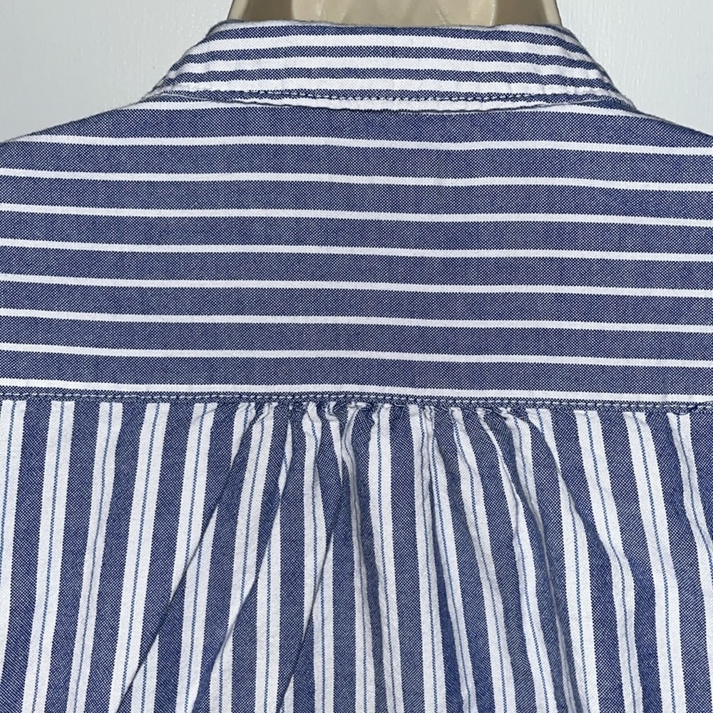 Free Assembly Boyfriend Striped Button Down Shirt Women’s XS 4-5 Blue & White - Picture 6 of 9